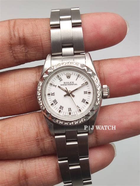 rolex oyster weiß lady|rolex lady oyster perpetual price.